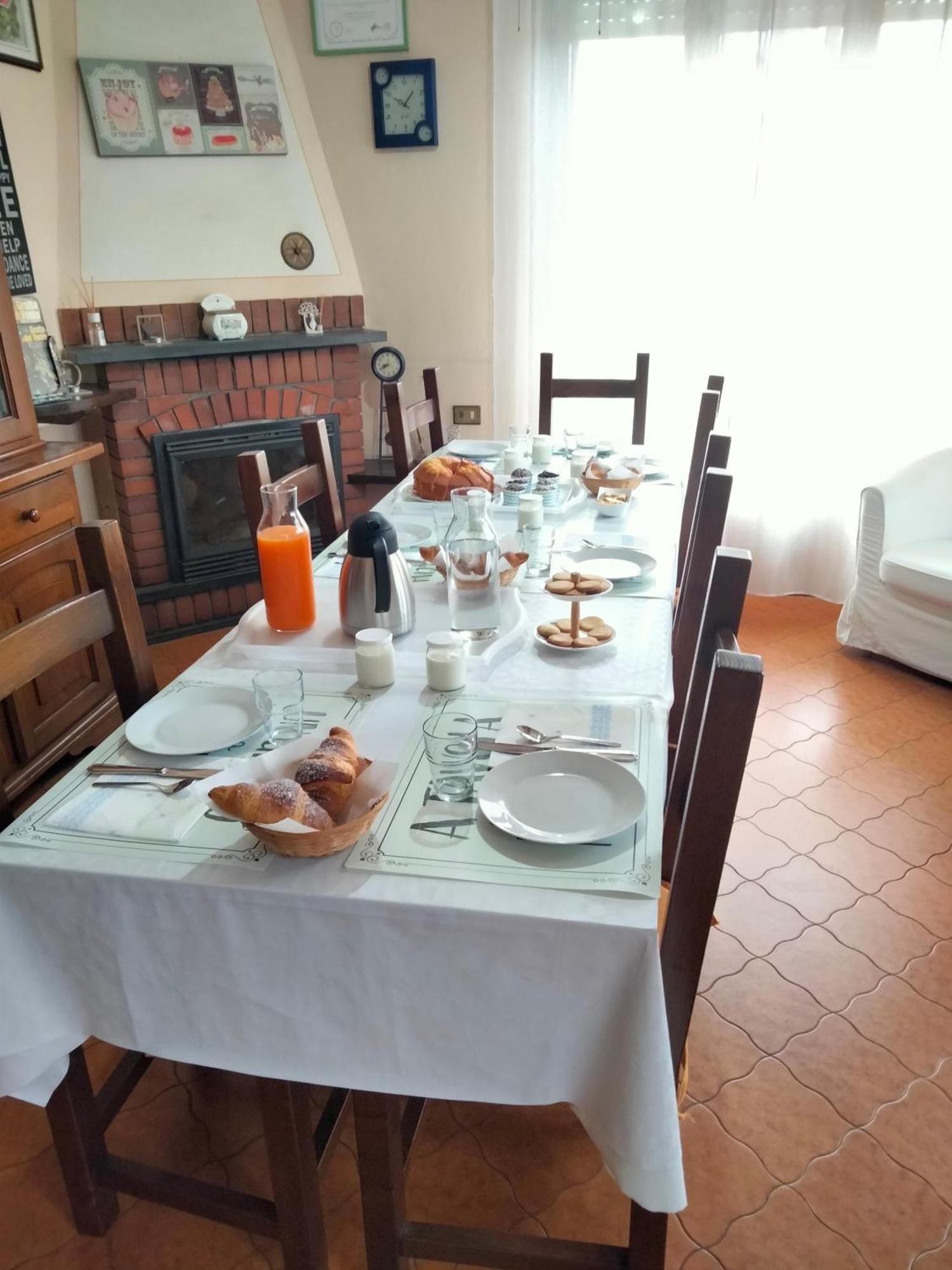 B&B Le Mi' Cocche Capannori Esterno foto